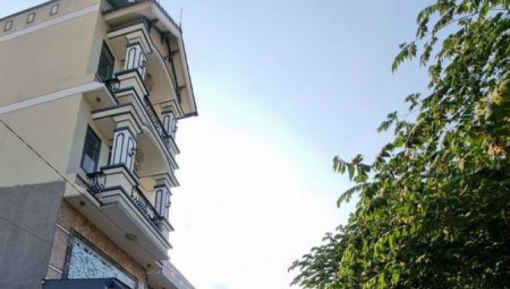 VILLA NHÀ PHỐ  - NHỈNH HƠN 5 TỶ- XE HƠI VÀO SÂN-  RA LÝ KẾ XUYÊN- UBND P. LINH ĐÔNG - ĐI CHỢ THỦ ĐỨC